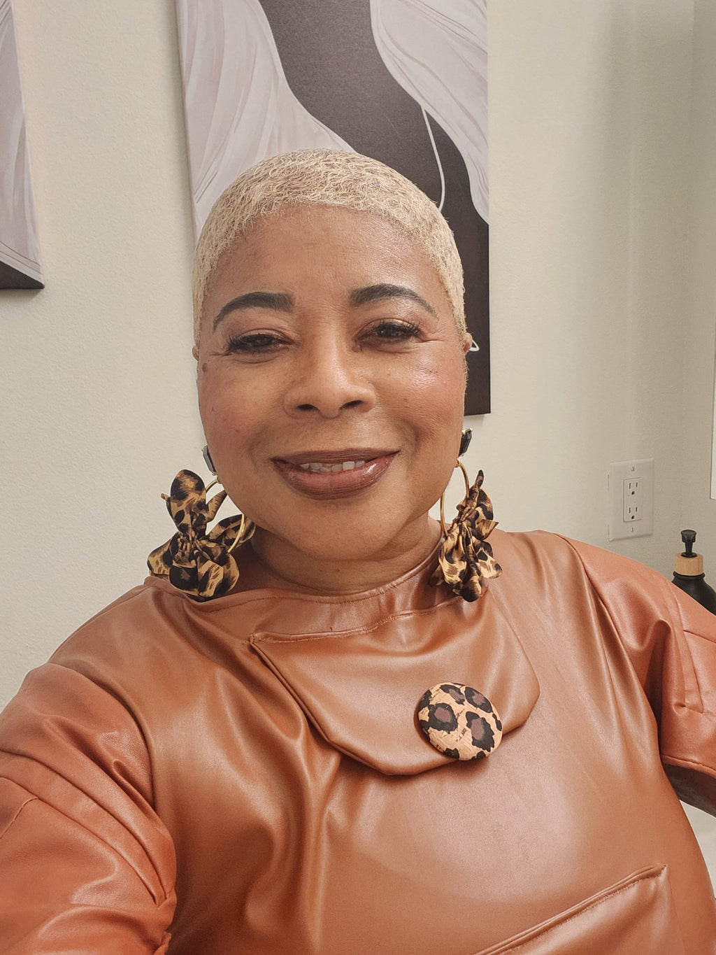 Member 038 - Sandra’s Exquisite Fashion